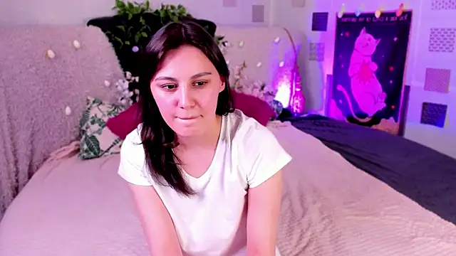 Snapshot of www_Lily chatting on April 12, 2026, 1:27 pm www Lily online show from April 12, 2026, 1:27 pm