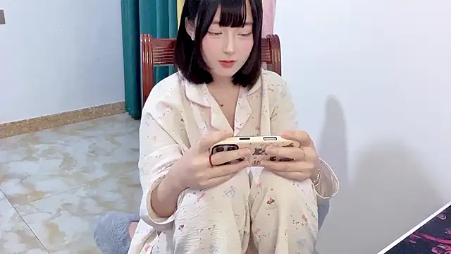 Kaixin-baobao online show from April 24, 2026, 11:56 am