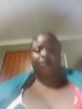 Snapshot of SweetBelly1 chatting on June 21, 2026, 7:38 pm SweetBelly1 online show from June 21, 2026, 7:38 pm