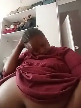 Snapshot of SweetBelly1 chatting on July 16, 2026, 9:48 am SweetBelly1 online show from July 16, 2026, 9:48 am