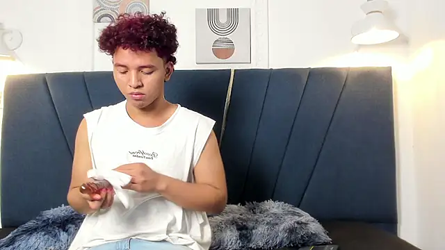 lio cum23 online show from April 14, 2026, 7:09 pm