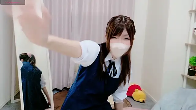 Snapshot of shuka- chatting on May 14, 2026, 10:44 am shuka- online show from May 14, 2026, 10:44 am