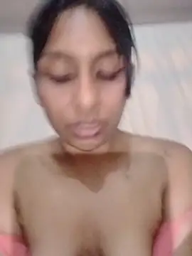 MELIZ QUEEN online show from May 21, 2026, 12:28 am