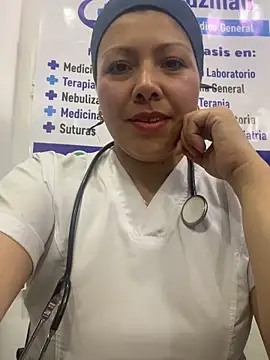 Snapshot of SARA_21- chatting on April 20, 2026, 1:58 pm SARA 21- online show from April 20, 2026, 1:58 pm