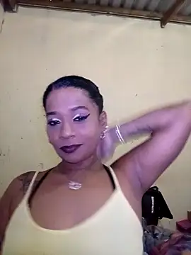 MissyLoveCreator online show from April 25, 2026, 10:18 am
