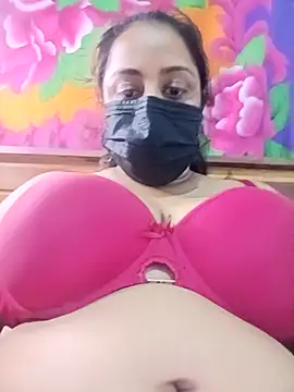 Suger Lips 99 online show from May 12, 2026, 7:11 pm