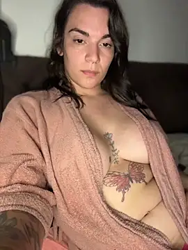 alicemeb online show from June 2, 2026, 11:18 pm