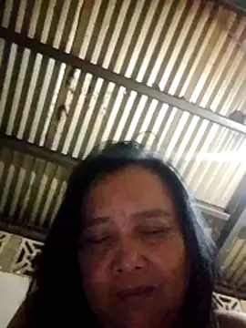 Snapshot of jeanyummytits chatting on June 27, 2026, 12:22 pm jeanyummytits online show from June 27, 2026, 12:22 pm