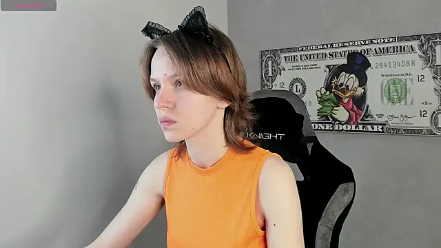 Snapshot of Milena_Milyan chatting on May 7, 2026, 1:11 am Milena Milyan online show from May 7, 2026, 1:11 am