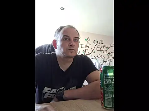 Piotr481 online show from April 25, 2026, 3:31 pm