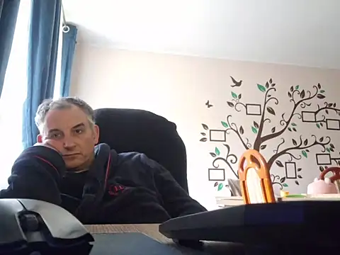 Piotr481 online show from May 7, 2026, 4:12 pm