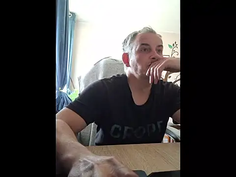 Piotr481 online show from May 14, 2026, 3:52 pm
