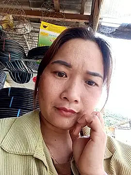 -Hanchu- online show from April 30, 2026, 2:40 am