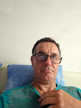 Snapshot of loulouferrari chatting on May 30, 2026, 1:08 pm loulouferrari online show from May 30, 2026, 1:08 pm