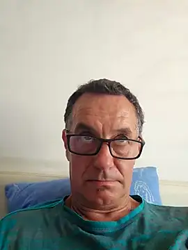 Snapshot of loulouferrari chatting on May 31, 2026, 12:45 pm loulouferrari online show from May 31, 2026, 12:45 pm