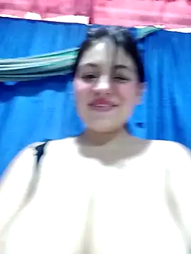 rosemilkbobs online show from April 15, 2026, 4:47 pm