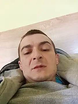 Mariofls online show from May 18, 2026, 2:23 pm