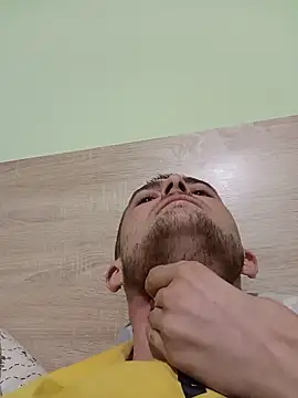 Mariofls online show from June 15, 2026, 7:05 pm