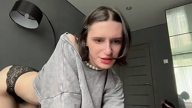 Snapshot of Niky_Long chatting on May 31, 2026, 1:07 pm Niky Long online show from May 31, 2026, 1:07 pm