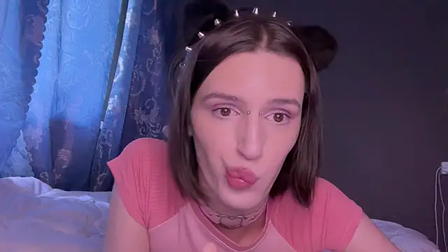 Snapshot of Niky_Long chatting on June 4, 2026, 7:36 am Niky Long online show from June 4, 2026, 7:36 am