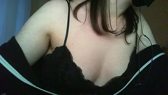 MeowXoXoX online show from April 12, 2026, 5:51 pm