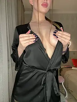 Snapshot of AlisaPearl chatting on July 26, 2026, 8:38 pm AlisaPearl online show from July 26, 2026, 8:38 pm