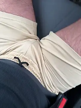 BottomFeederElite online show from April 19, 2026, 10:47 am