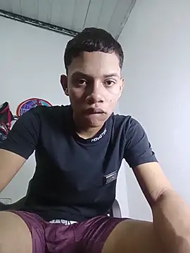 curious straight guy online show from April 16, 2026, 2:23 am