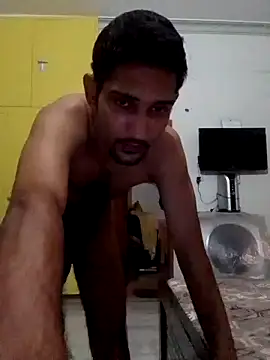 Snapshot of vroomritznappwowow chatting on July 13, 2026, 12:46 am vroomritznappwowow online show from July 13, 2026, 12:46 am