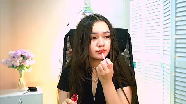 Snapshot of AmiMeow_ chatting on April 24, 2026, 10:18 am AmiMeow online show from April 24, 2026, 10:18 am