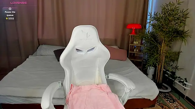 Snapshot of alis_tauber chatting on July 16, 2026, 9:26 am alis tauber online show from July 16, 2026, 9:26 am