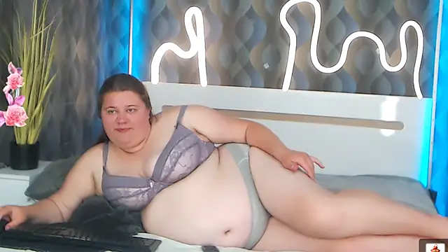 Bella Blvck online show from May 27, 2026, 5:54 pm