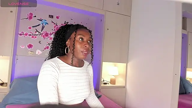 Snapshot of TaylorBloom chatting on May 29, 2026, 11:52 am TaylorBloom online show from May 29, 2026, 11:52 am