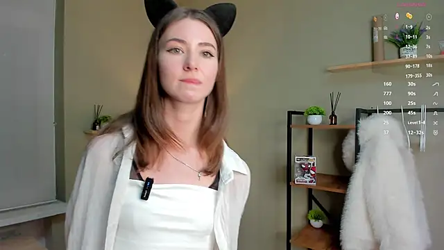 Peaches Peaches online show from June 5, 2026, 4:56 pm