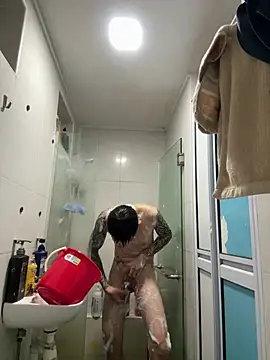 traisexxi online show from April 14, 2026, 12:55 pm