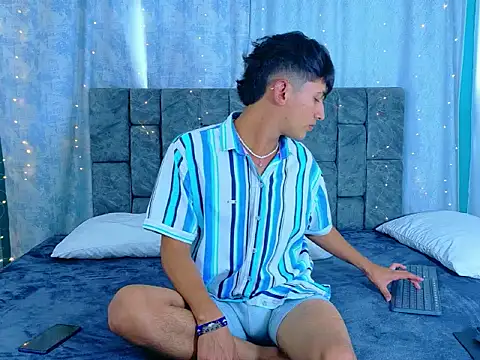 IhanKing online show from April 18, 2026, 7:29 pm