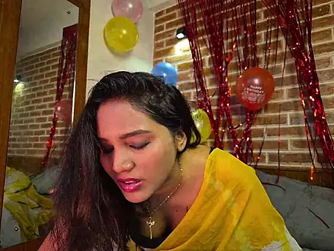 jellyyynspicyyy online show from July 5, 2026, 5:42 pm