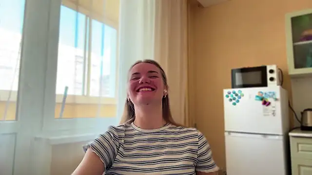 doana bebriti online show from April 15, 2026, 12:01 pm