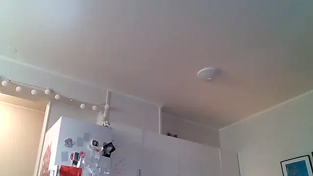 shyhornymommy online show from April 18, 2026, 4:00 pm