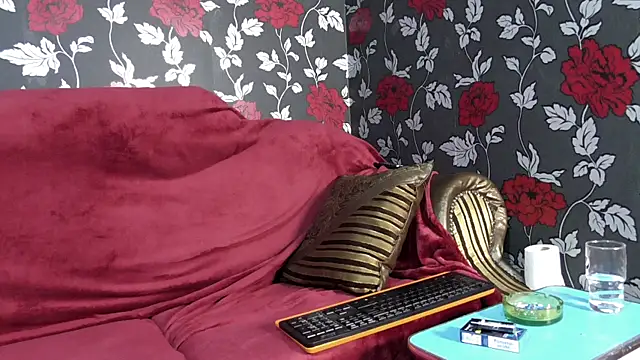 LiammJames online show from April 18, 2026, 7:58 pm