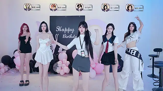 Snapshot of TY-002 chatting on June 7, 2026, 11:14 am TY-002 online show from June 7, 2026, 11:14 am