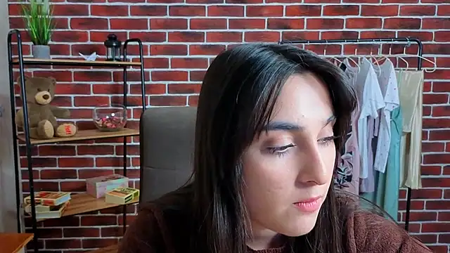 AshleyyLong online show from April 22, 2026, 1:23 pm