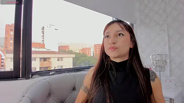 Snapshot of katherine_glow chatting on May 22, 2026, 11:27 am katherine glow online show from May 22, 2026, 11:27 am