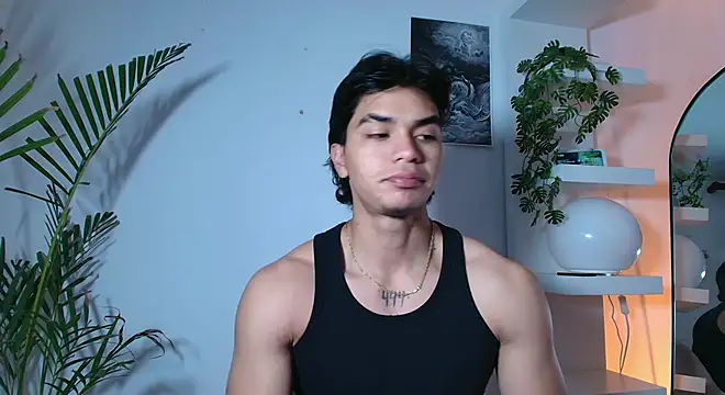 andyypalmer  online show from May 16, 2026, 6:10 am