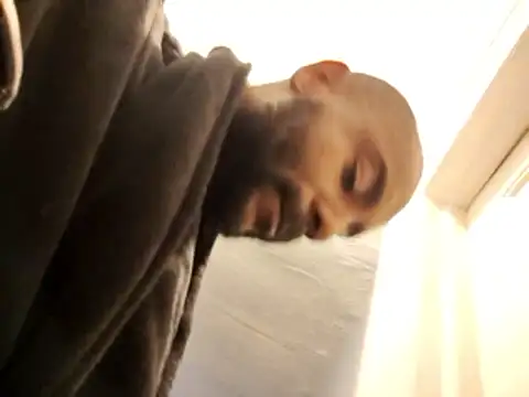 awwbabyyes77 online show from April 16, 2026, 1:45 pm