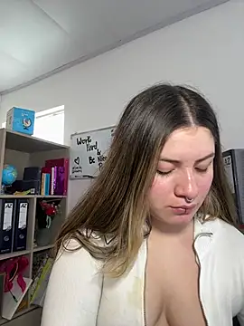 Snapshot of juanitablue chatting on July 16, 2026, 5:19 pm juanitablue online show from July 16, 2026, 5:19 pm
