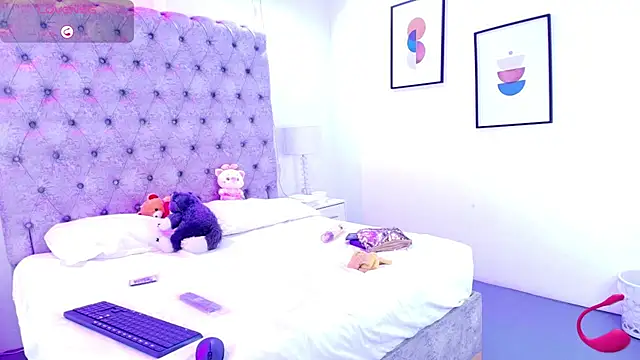 Snapshot of Zoe_M00n chatting on May 30, 2026, 8:06 pm Zoe M00n online show from May 30, 2026, 8:06 pm