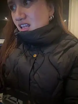 Samantha-Collinss online show from April 21, 2026, 1:42 am