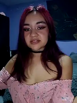 LucyStarveil online show from April 17, 2026, 6:27 am