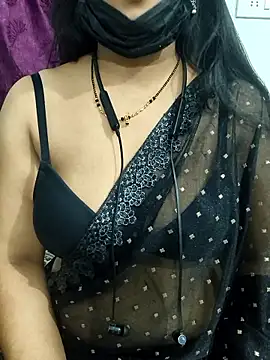 Snapshot of sweetylove01 chatting on May 25, 2026, 5:41 pm sweetylove01 online show from May 25, 2026, 5:41 pm
